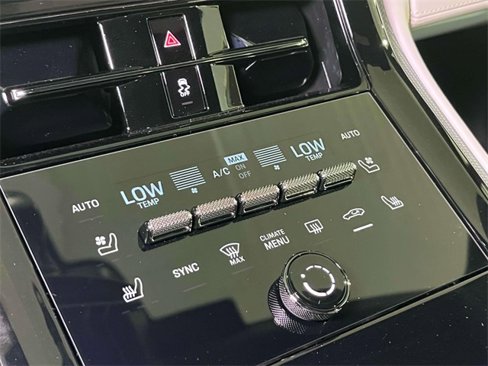New 2025 Porsche Panamera 4 image 34