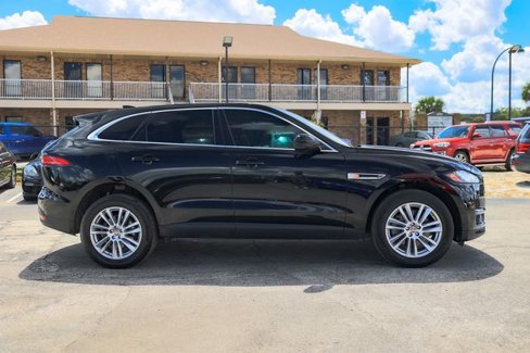 Used 2020 Jaguar F-PACE Prestige image 15