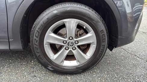 Used 2015 Toyota RAV4 XLE image 9