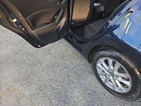 Used 2017 MAZDA MAZDA3 Sport image 17