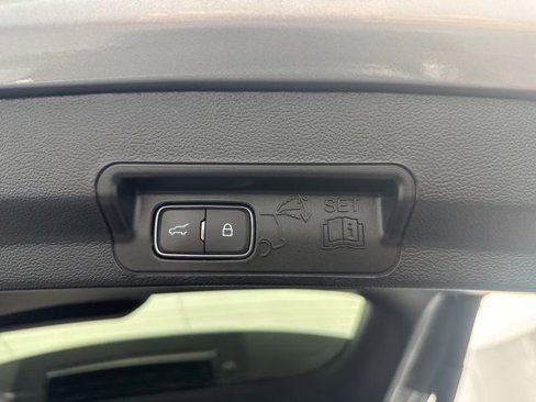 Used 2024 Ford Explorer ST w/ Technology Package image 41
