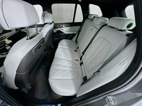 New 2026 BMW X5 xDrive40i w/ M Sport Package image 32