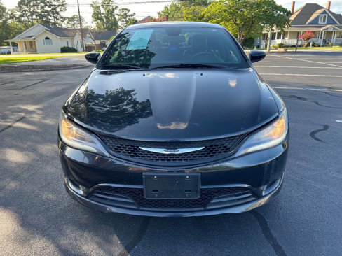 Used 2015 Chrysler 200 S image 2