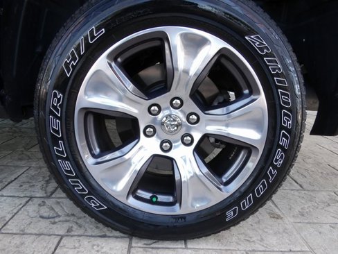 Used 2024 RAM 1500 Laramie image 17