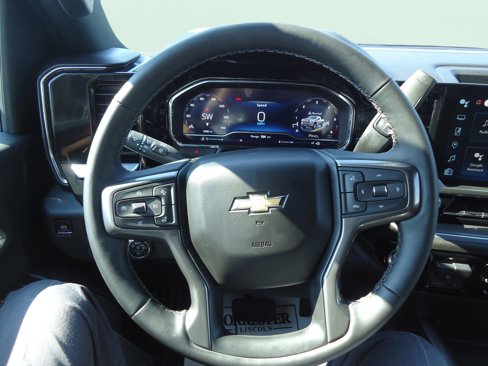 Used 2025 Chevrolet Silverado 2500 High Country image 14