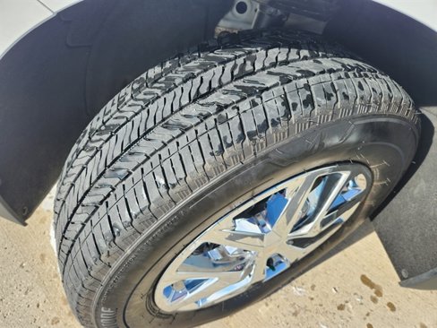 Used 2024 Chevrolet Equinox LT image 13