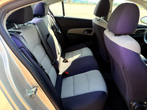 Used 2014 Chevrolet Cruze LS image 17