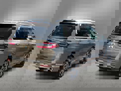 New 2026 BMW X7 xDrive40i w/ Executive Package image 8