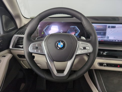 New 2026 BMW X7 xDrive40i w/ Executive Package image 13