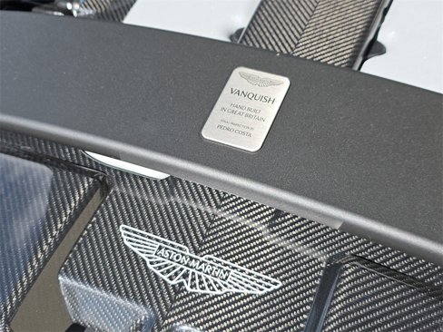 New 2025 Aston Martin Vanquish image 20