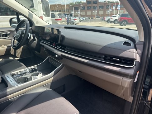 New 2026 Kia Carnival EX image 20