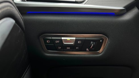 Used 2022 BMW X7 xDrive40i w/ Premium Package image 22