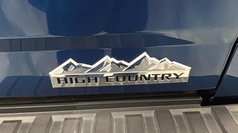 Used 2018 Chevrolet Silverado 1500 High Country image 39