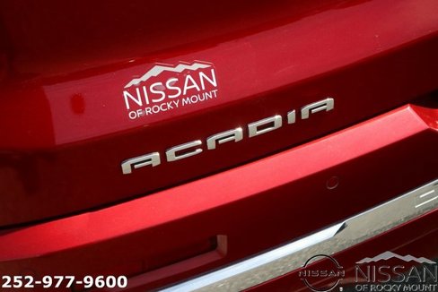 Used 2023 GMC Acadia Denali w/ Denali Ultimate Package image 8