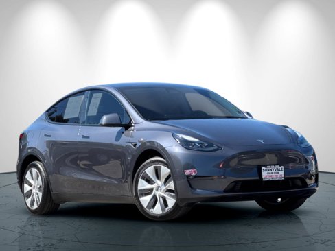 Used 2023 Tesla Model Y Long Range image 2