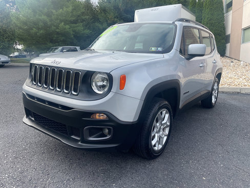 Used 2016 Jeep Renegade Latitude image 14