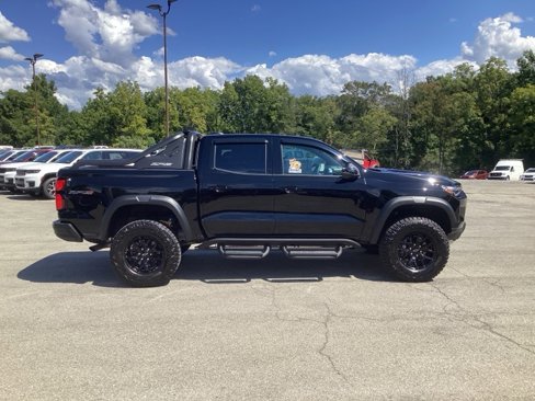 Certified 2025 Chevrolet Colorado ZR2 w/ Midnight Edition image 8