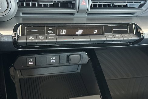New 2026 Toyota Prius LE image 18
