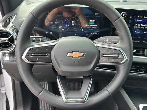 New 2026 Chevrolet Equinox LT w/ Convenience Package II image 17