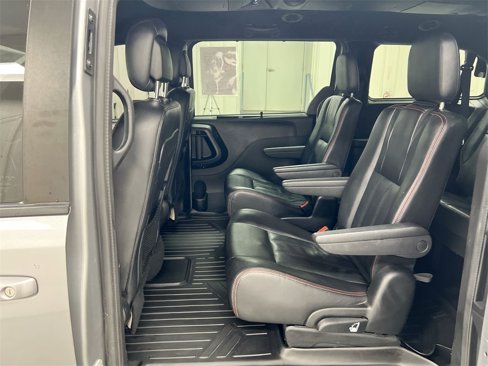 Used 2020 Dodge Grand Caravan GT image 23