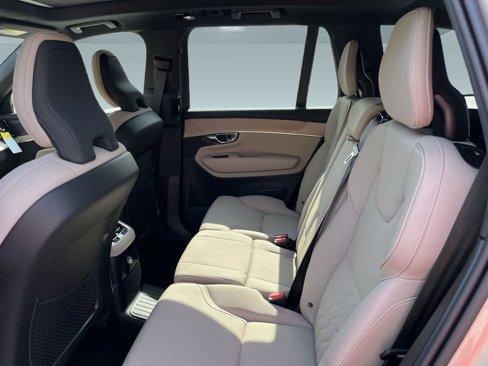 New 2026 Volvo XC90 T8 Plus image 23