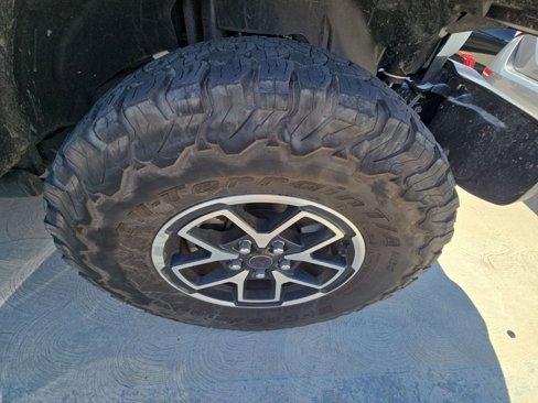 Used 2025 Jeep Wrangler Unlimited Rubicon image 10