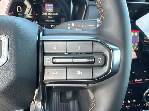 New 2026 GMC Terrain AT4 w/ Convenience Package III image 32