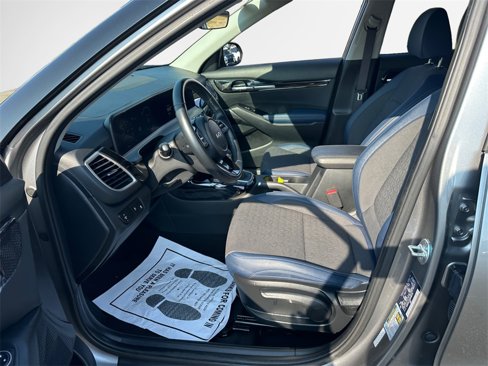 Used 2024 Kia Seltos S image 11