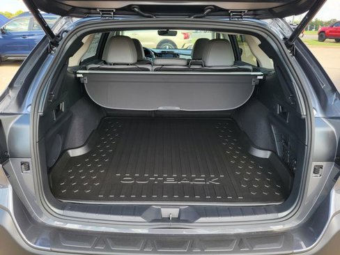New 2025 Subaru Outback Limited image 9