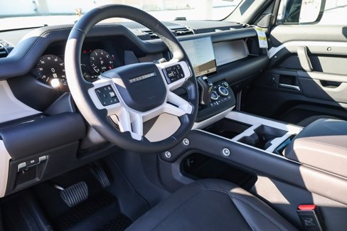 New 2025 Land Rover Defender 110 S image 24