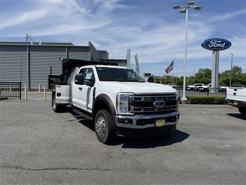 New 2025 Ford F550 4x4 SuperCab Super Duty image 11