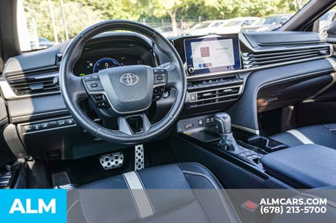 Used 2025 Toyota Camry SE image 27
