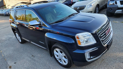 Used 2017 GMC Terrain SLT w/ Open Road Package image 18