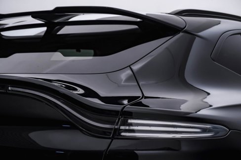New 2025 Aston Martin DBX 707 image 11