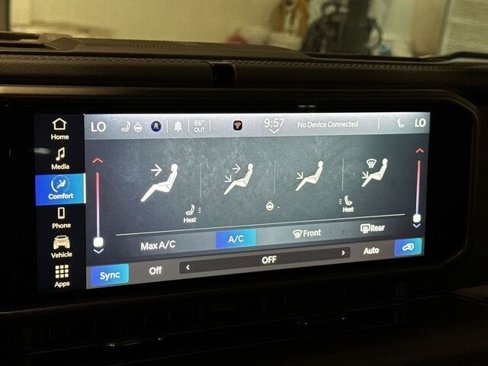 Used 2024 Jeep Wrangler Unlimited Rubicon w/ Convenience Group image 9