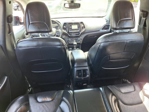 Used 2019 Jeep Cherokee Limited image 13