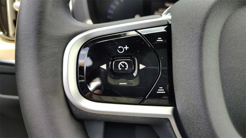 New 2026 Volvo XC60 T8 Plus w/ Protection Package Premier image 17