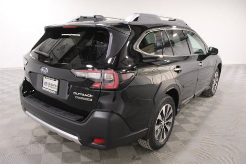 New 2025 Subaru Outback Touring XT image 27