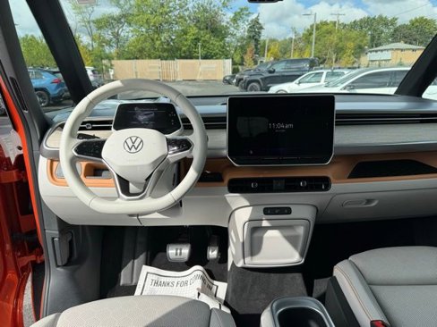 Used 2025 Volkswagen ID. Buzz 1st Edition image 25