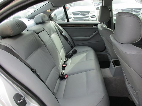 Used 2002 BMW 325i Sedan image 15