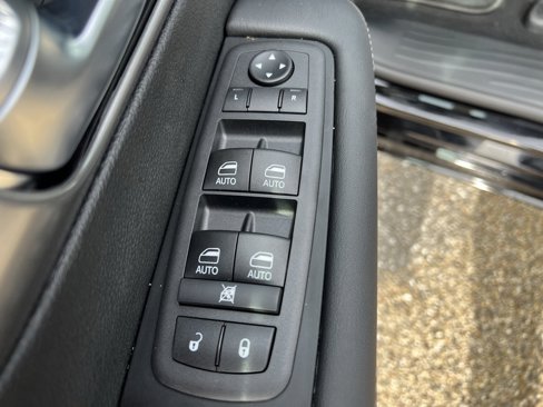New 2026 Chrysler Pacifica Select image 21