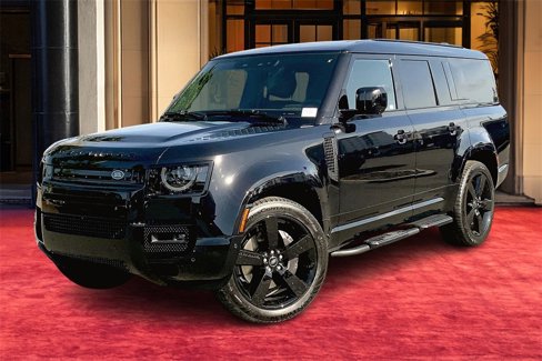 New 2025 Land Rover Defender 130 X-Dynamic SE image 1