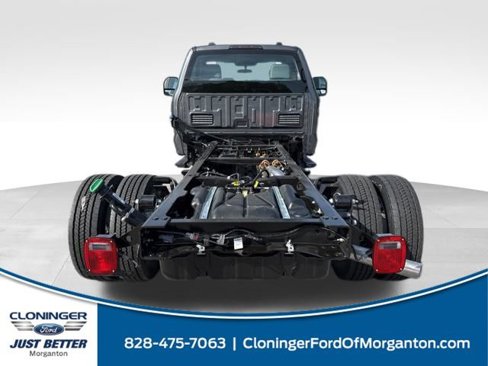 New 2025 Ford F550 4x4 Regular Cab Super Duty image 7