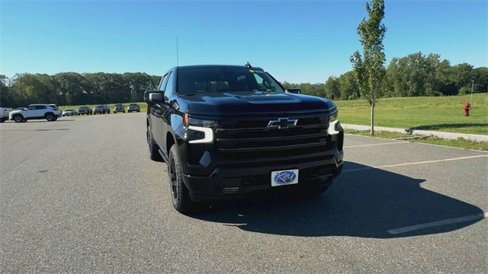 New 2026 Chevrolet Silverado 1500 High Country w/ Midnight Edition image 3