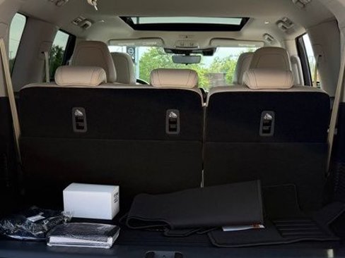 New 2025 Nissan Armada Platinum image 29