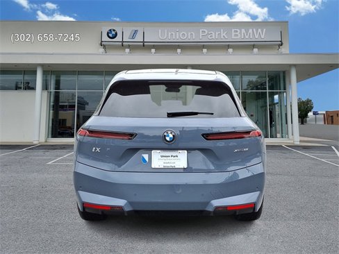 Used 2026 BMW iX xDrive60 image 5