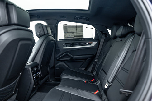 New 2025 Porsche Cayenne S image 15