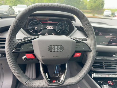 New 2026 Audi RS e-tron GT performance image 17