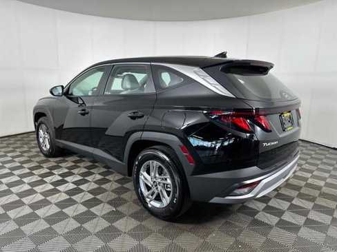 Certified 2025 Hyundai Tucson SE image 33