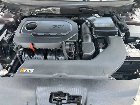 Used 2016 Hyundai Sonata Sport w/ Option Group 1V image 9